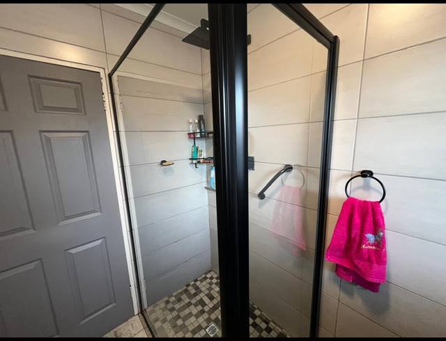3 BEDROOM TOWNHOUSE FOR SALE IN THREE RIVERS